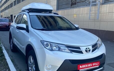 Toyota RAV4, 2014 год, 2 950 000 рублей, 3 фотография