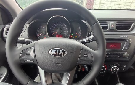 KIA Rio III рестайлинг, 2013 год, 1 059 000 рублей, 16 фотография