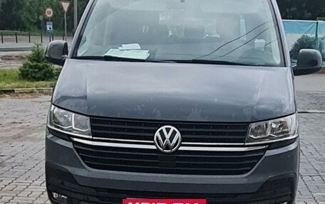 Volkswagen Multivan T6 рестайлинг, 2020 год, 4 289 000 рублей, 2 фотография
