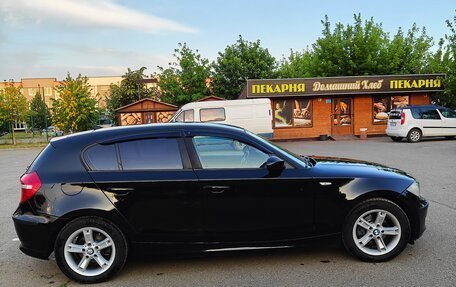 BMW 1 серия, 2009 год, 1 050 000 рублей, 6 фотография