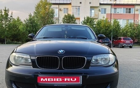 BMW 1 серия, 2009 год, 1 050 000 рублей, 4 фотография