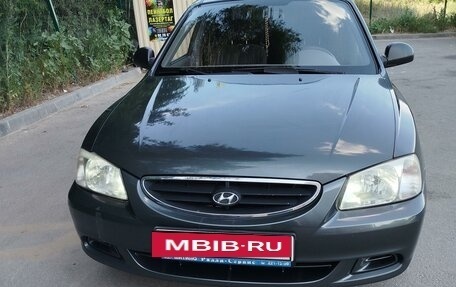 Hyundai Accent II, 2009 год, 750 000 рублей, 2 фотография