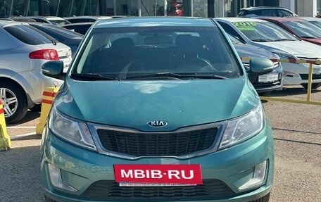 KIA Rio III рестайлинг, 2014 год, 995 990 рублей, 2 фотография