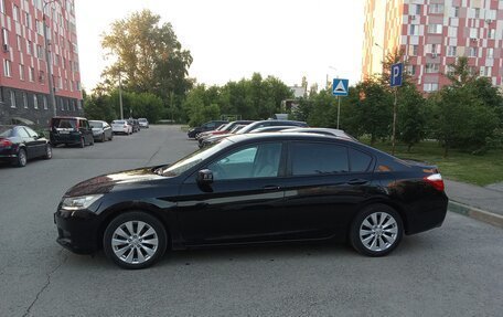 Honda Accord IX рестайлинг, 2013 год, 1 800 000 рублей, 4 фотография