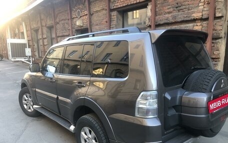 Mitsubishi Pajero IV, 2011 год, 1 860 000 рублей, 4 фотография