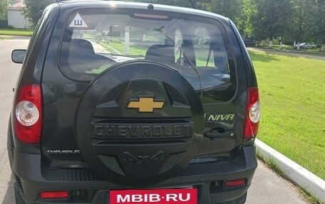 Chevrolet Niva I рестайлинг, 2011 год, 800 000 рублей, 4 фотография