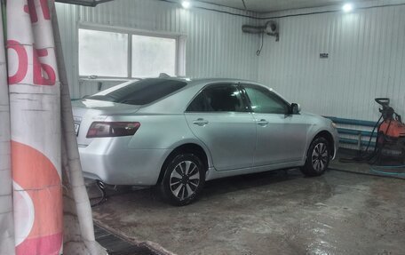 Toyota Camry, 2006 год, 1 000 000 рублей, 2 фотография