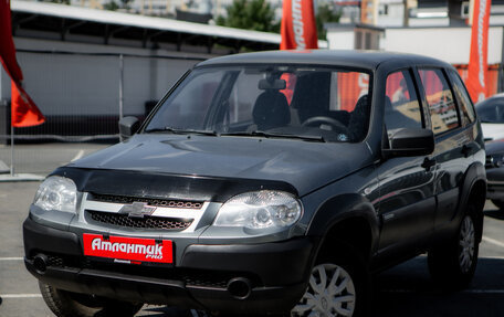 Chevrolet Niva I рестайлинг, 2012 год, 650 000 рублей, 5 фотография