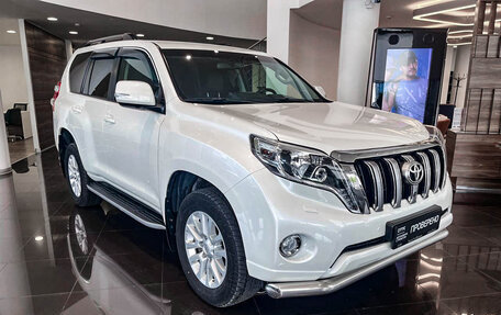 Toyota Land Cruiser Prado 150 рестайлинг 2, 2017 год, 4 572 000 рублей, 3 фотография