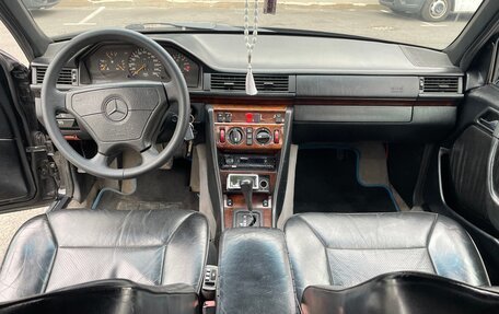 Mercedes-Benz E-Класс, 1993 год, 370 000 рублей, 11 фотография