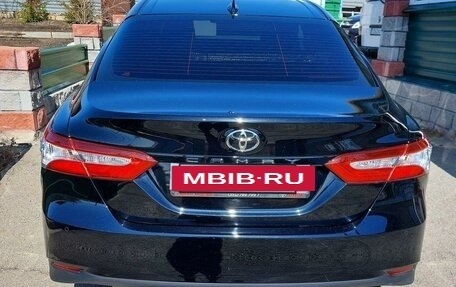 Toyota Camry, 2020 год, 3 250 000 рублей, 5 фотография