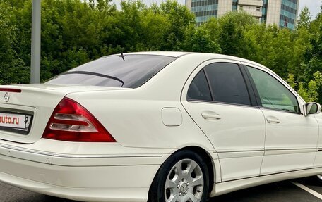 Mercedes-Benz C-Класс, 2005 год, 990 000 рублей, 4 фотография