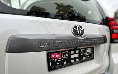 Toyota Land Cruiser Prado 150 рестайлинг 2, 2022 год, 7 690 000 рублей, 22 фотография