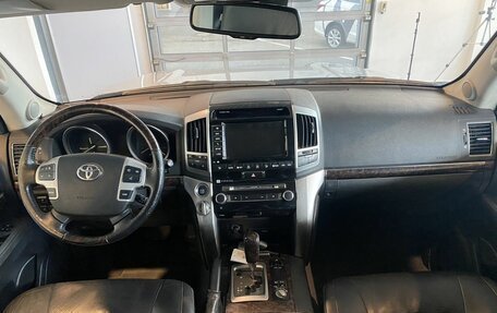 Toyota Land Cruiser 200, 2014 год, 3 740 000 рублей, 9 фотография