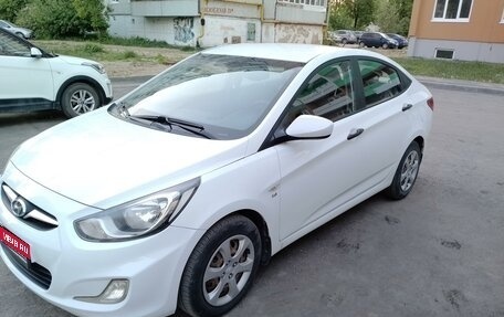 Hyundai Solaris II рестайлинг, 2014 год, 950 000 рублей, 1 фотография