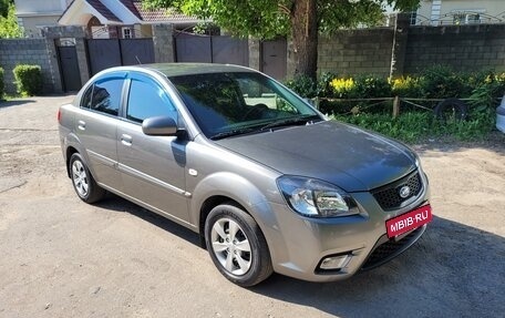 KIA Rio II, 2010 год, 688 000 рублей, 2 фотография