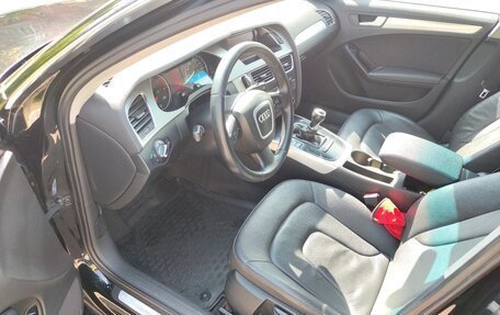 Audi A4, 2008 год, 1 350 000 рублей, 13 фотография