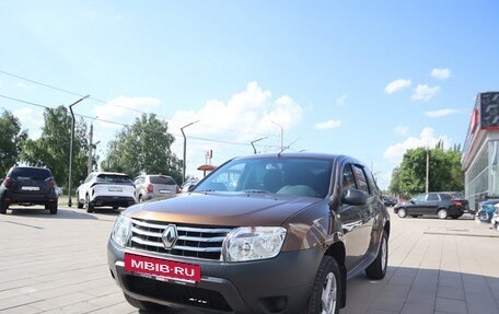 Renault Duster I рестайлинг, 2014 год, 967 000 рублей, 3 фотография