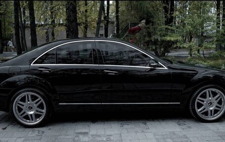 Mercedes-Benz S-Класс, 2005 год, 3 300 000 рублей, 15 фотография