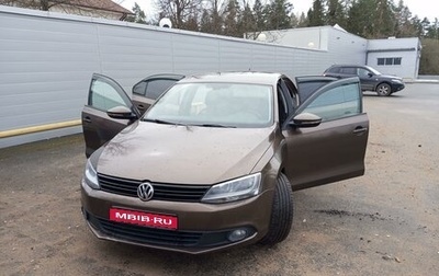 Volkswagen Jetta VI, 2013 год, 920 000 рублей, 1 фотография