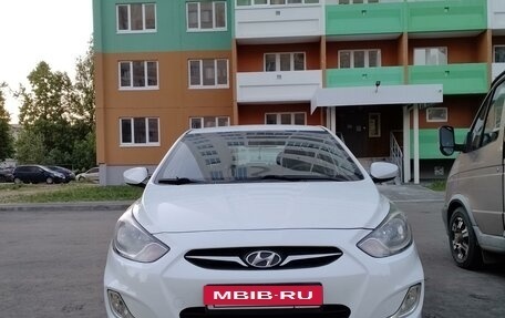 Hyundai Solaris II рестайлинг, 2014 год, 950 000 рублей, 2 фотография