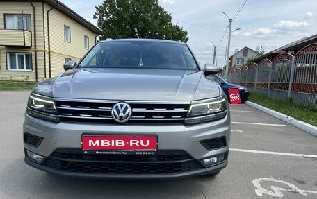 Volkswagen Tiguan II, 2017 год, 3 200 000 рублей, 1 фотография