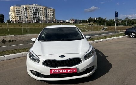 KIA cee'd III, 2015 год, 1 285 000 рублей, 9 фотография