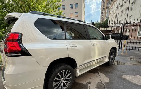 Toyota Land Cruiser Prado 150 рестайлинг 2, 2018 год, 5 000 000 рублей, 2 фотография