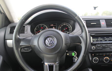 Volkswagen Jetta VI, 2012 год, 950 000 рублей, 9 фотография