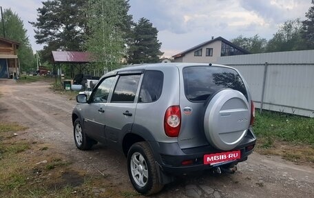 Chevrolet Niva I рестайлинг, 2016 год, 790 000 рублей, 6 фотография