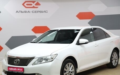 Toyota Camry, 2013 год, 1 890 000 рублей, 1 фотография