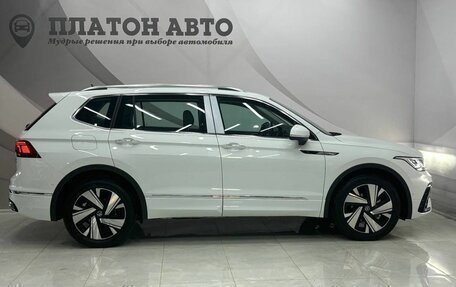 Volkswagen Tiguan II, 2023 год, 5 350 000 рублей, 4 фотография