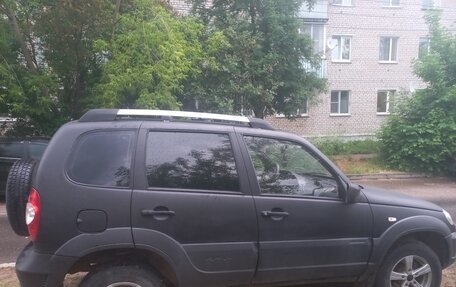 Chevrolet Niva I рестайлинг, 2012 год, 520 000 рублей, 2 фотография