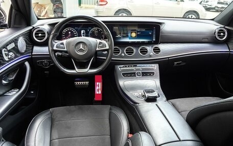 Mercedes-Benz E-Класс, 2018 год, 4 998 000 рублей, 6 фотография