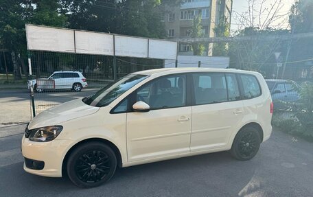 Volkswagen Touran III, 2014 год, 1 035 000 рублей, 11 фотография