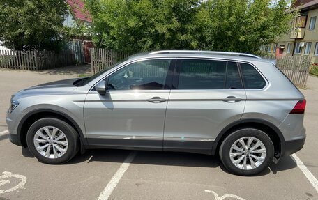 Volkswagen Tiguan II, 2017 год, 3 200 000 рублей, 3 фотография