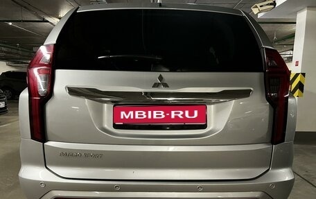 Mitsubishi Pajero Sport III рестайлинг, 2021 год, 4 230 000 рублей, 6 фотография