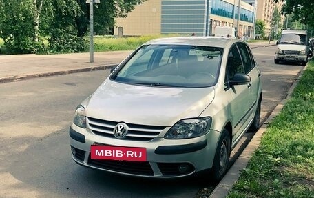 Volkswagen Golf V, 2008 год, 900 000 рублей, 2 фотография