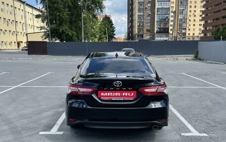 Toyota Camry, 2018 год, 3 250 000 рублей, 6 фотография