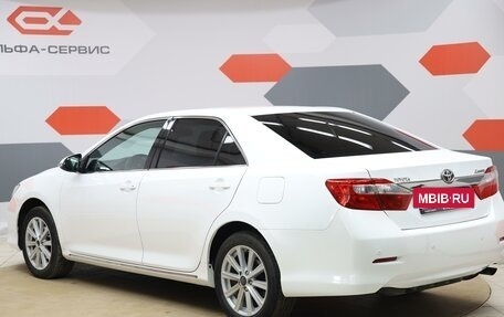 Toyota Camry, 2013 год, 1 890 000 рублей, 7 фотография