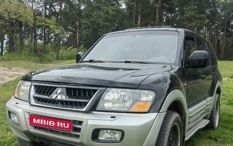 Mitsubishi Pajero III рестайлинг, 2001 год, 950 000 рублей, 1 фотография