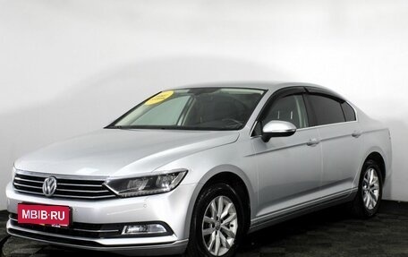 Volkswagen Passat B8 рестайлинг, 2018 год, 2 550 000 рублей, 1 фотография