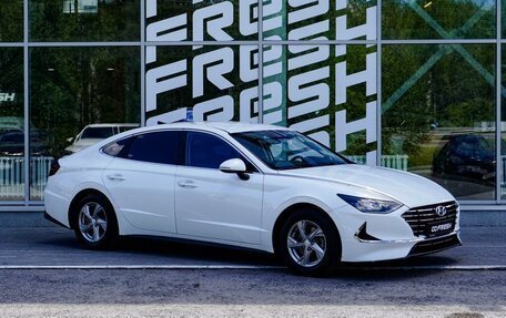 Hyundai Sonata VIII, 2019 год, 2 399 000 рублей, 1 фотография