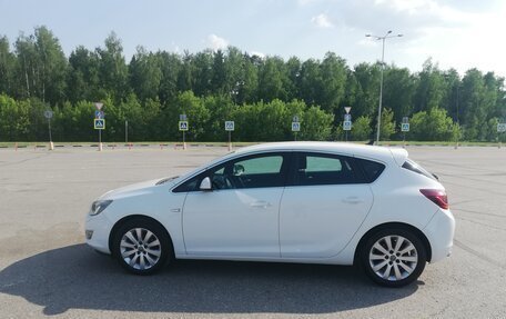 Opel Astra J, 2011 год, 1 050 000 рублей, 3 фотография