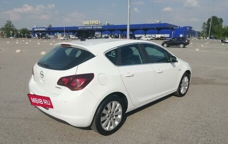 Opel Astra J, 2011 год, 1 050 000 рублей, 5 фотография