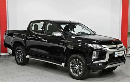 Mitsubishi L200 IV рестайлинг, 2019 год, 2 699 000 рублей, 3 фотография