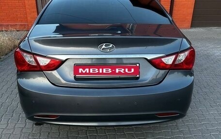 Hyundai Sonata VI, 2010 год, 1 150 000 рублей, 3 фотография