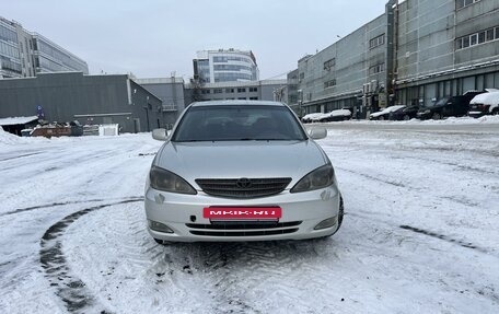 Toyota Camry V40, 2004 год, 650 000 рублей, 2 фотография