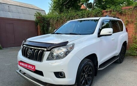 Toyota Land Cruiser Prado 150 рестайлинг 2, 2013 год, 3 097 000 рублей, 5 фотография