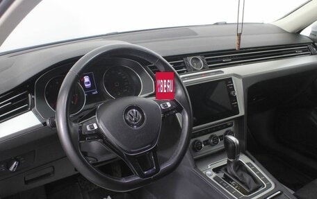 Volkswagen Passat B8 рестайлинг, 2018 год, 2 550 000 рублей, 11 фотография